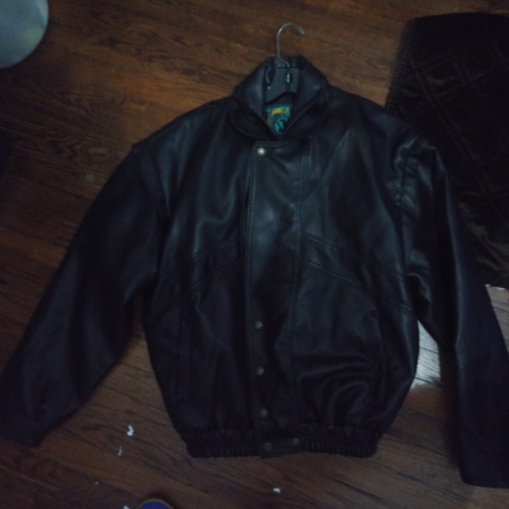 Alta V Moda Leather Jaket